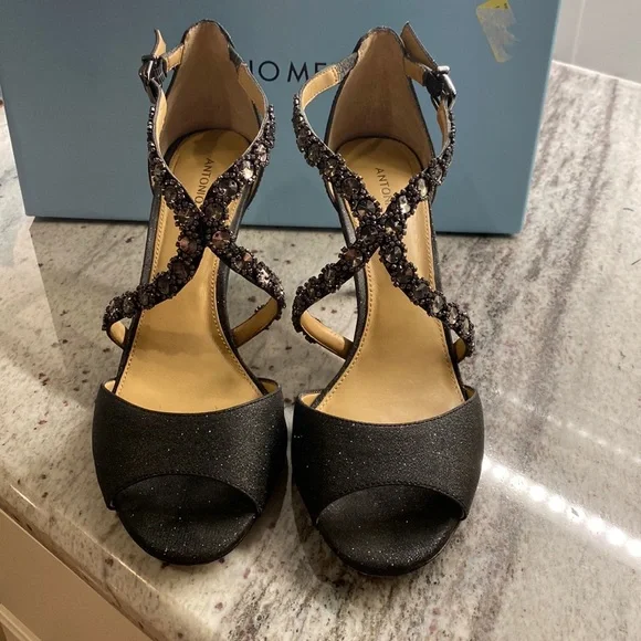 Antonio Melani dress heels 8M - Picture 2 of 10